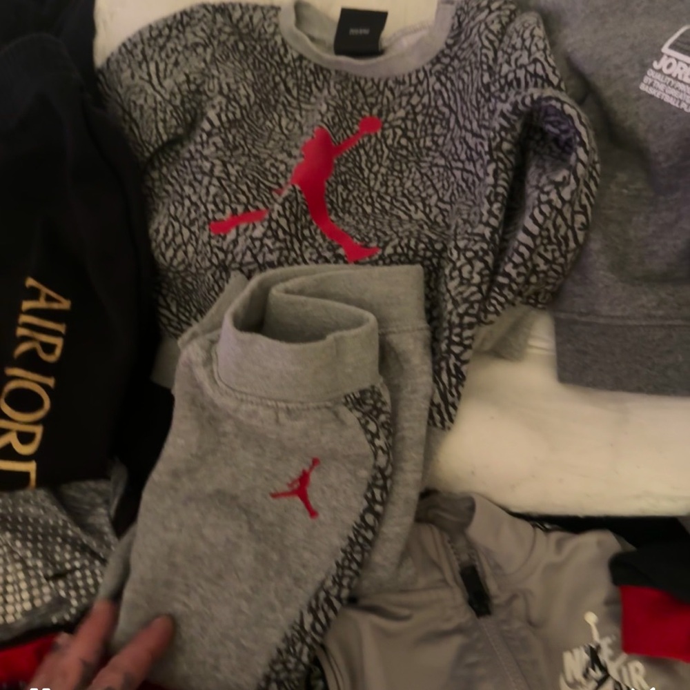 12 MONTH JORDAN BABY LOT! 20 PIECES!!